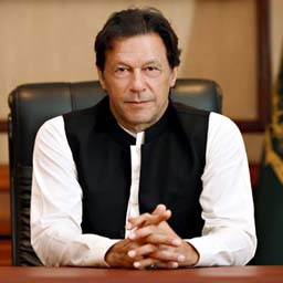 حکومت اخلاقیات کی تعلیم دے کر طلباء کی کردار سازی کرے گی، وزیراعظم
